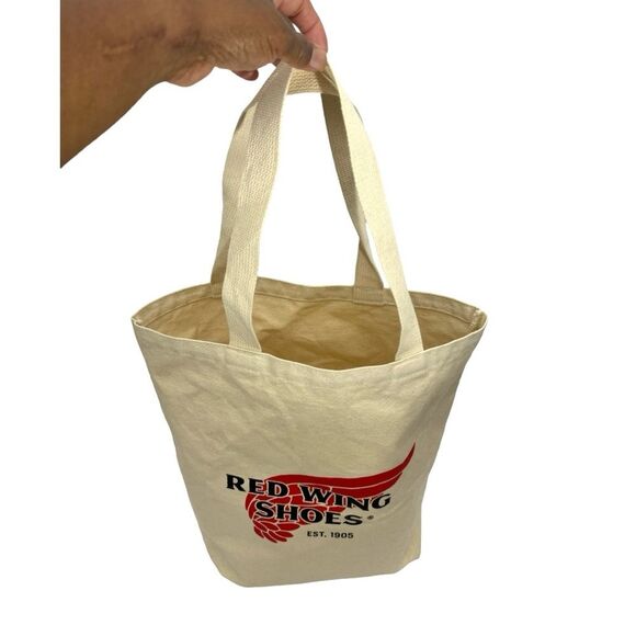 RED WING SHOES CANVAS TOTE BAG
UNISEX NATURAL CANVAS LOGO TOTE BAG NEW - Picture 2 of 6